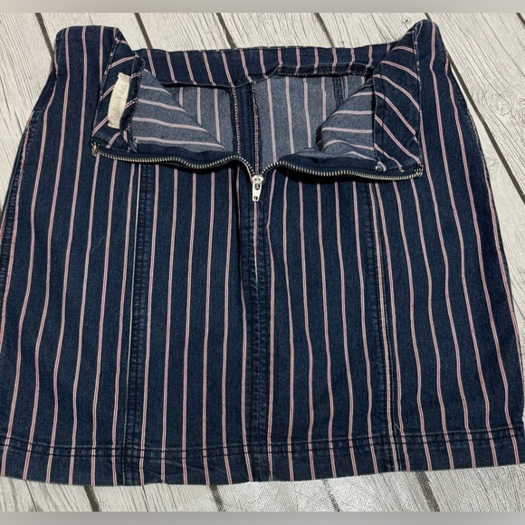 Altar’d State Denim Striped Mini Skirt size Small Patriotic Red White and Blue - Picture 3 of 7
